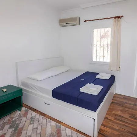 Daire Refreshing House With Shared Terrace Near Sea In The Heart Of Bodrum