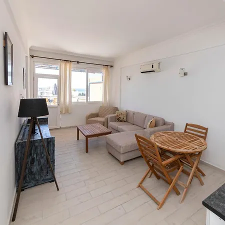 Daire Refreshing House With Shared Terrace Near Sea In The Heart Of Bodrum Gümbet