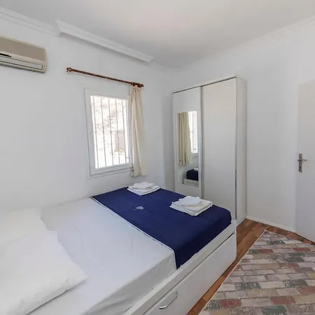 Refreshing House With Shared Terrace Near Sea In The Heart Of Bodrum Daire *